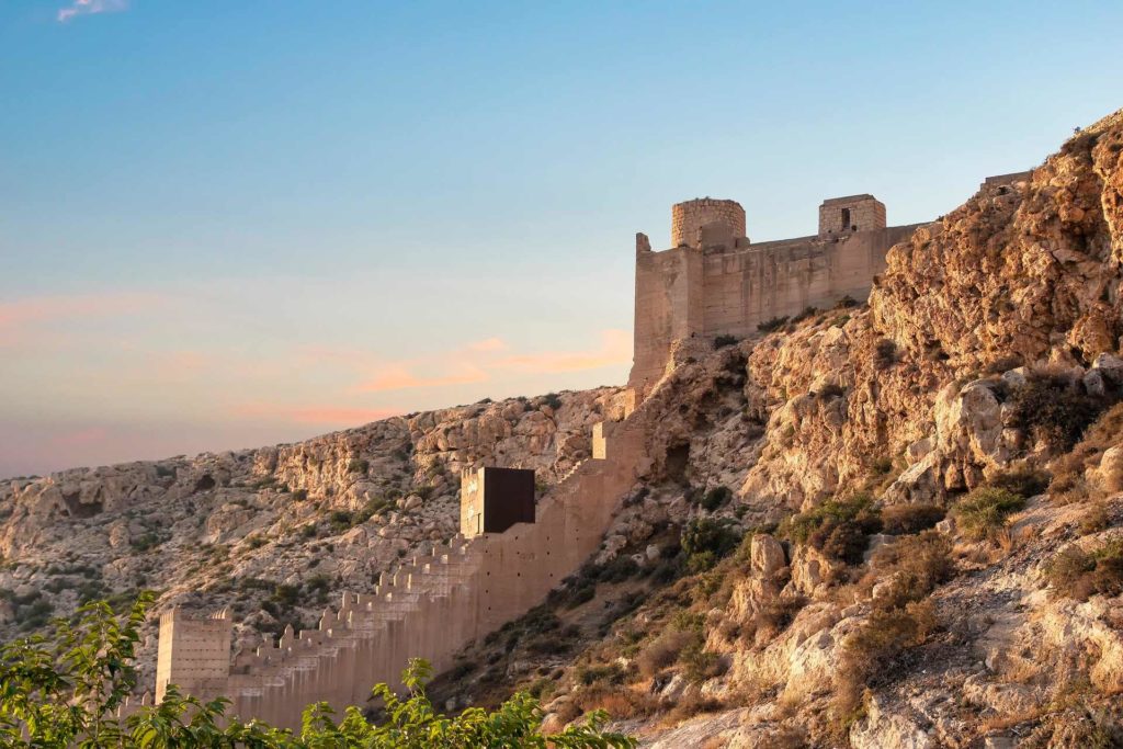 Almerían linnoitus on vanhaa maurilaista perua. Kuva: TourSpain
