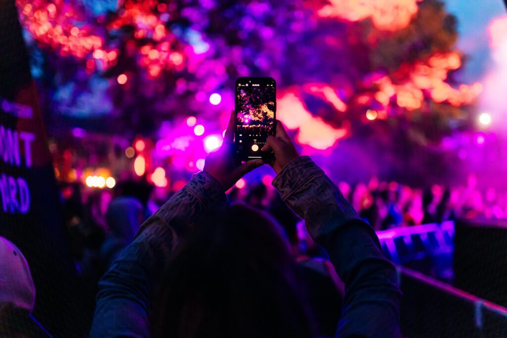 Flow'n iltahämyä. Kuva: Samuli Pentti / Flow