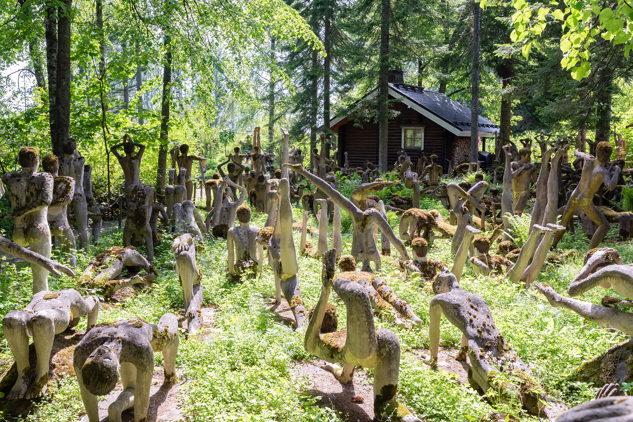 Parikkalan patsaspuisto. Kuva: © Panu Pahkamaa